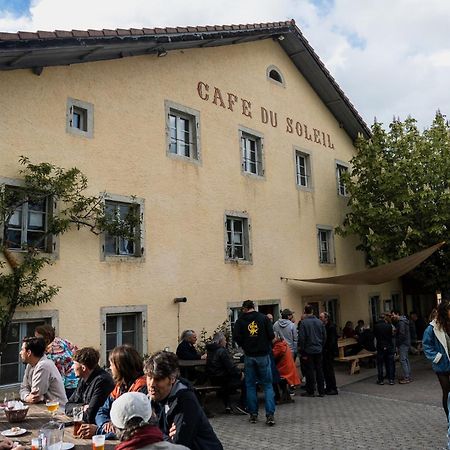 Cafe Du Soleil Hotel Saignelégier Kültér fotó